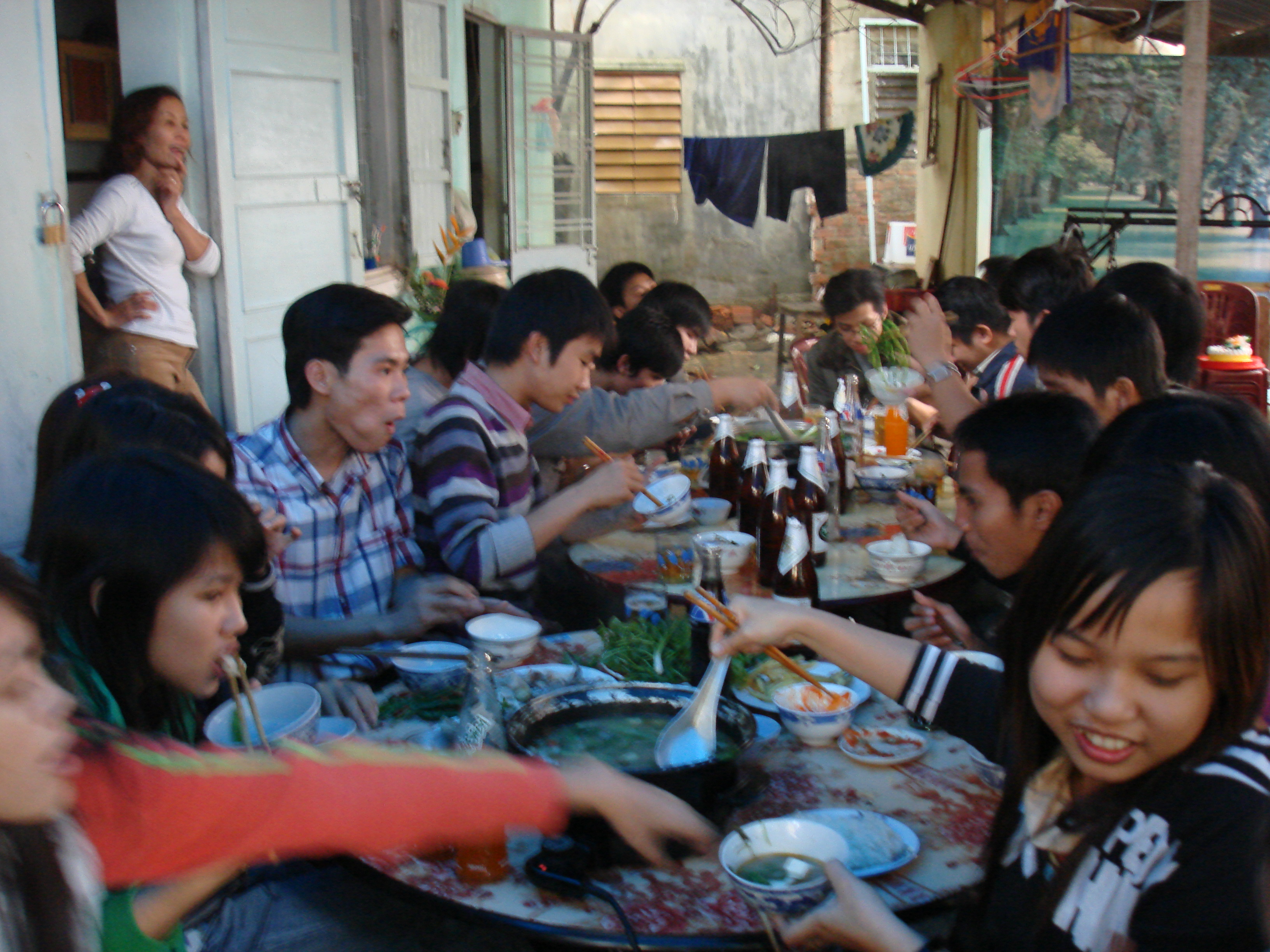 8/3/2008 Nhà anh Hưng