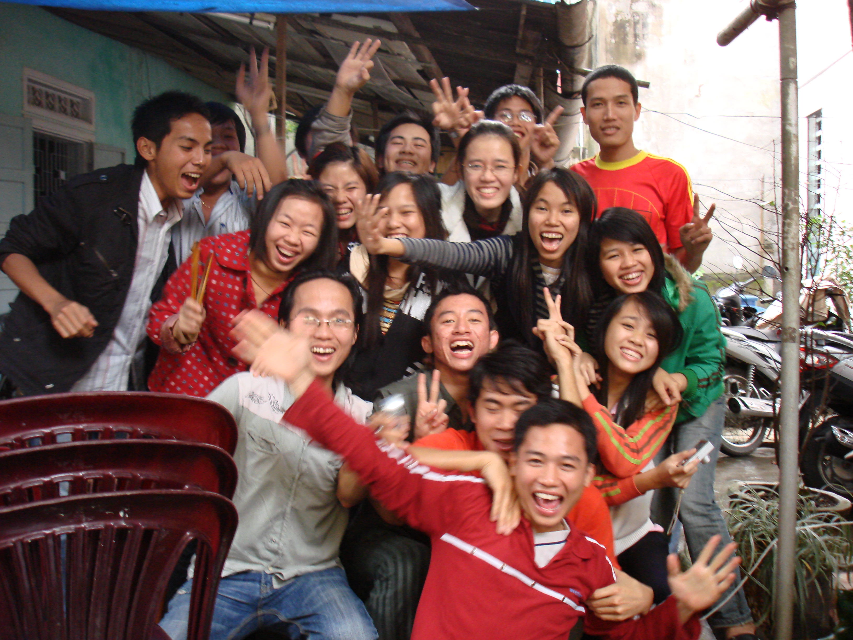 8/3/2008 Nhà anh Hưng